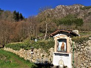 05 Madonna contadina di Pregaroldi con soprastante il Pizzo di Spino